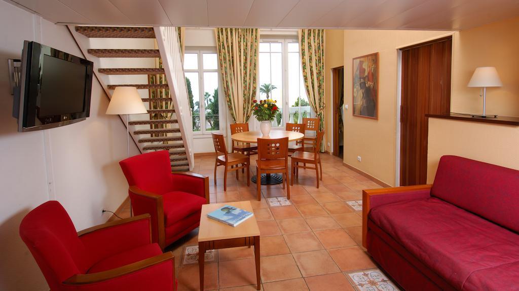 Residence Vacances Bleues Le Mediterranee Saint-Raphael  Ruang foto