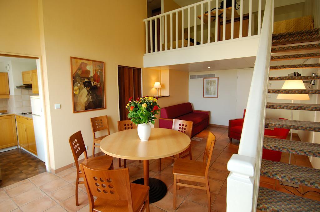 Residence Vacances Bleues Le Mediterranee Saint-Raphael  Ruang foto